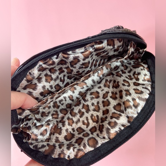 Black Sequins Cosemtic bag with zipper closure and faux crystal pulls - Picture 5 of 7